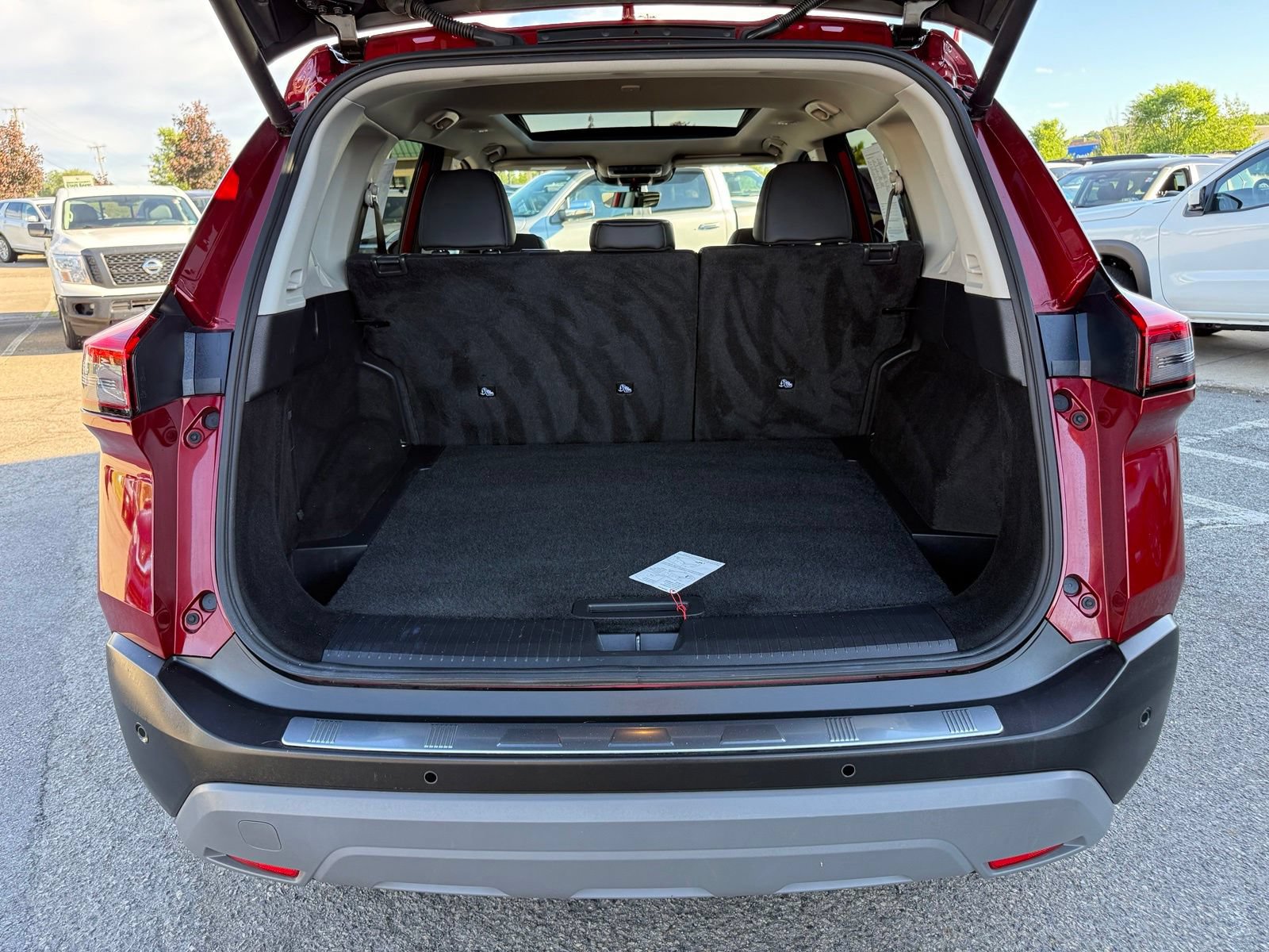 Used 2023 Nissan Rogue SV w/ SV Premium B Package AWD/4WD image 42