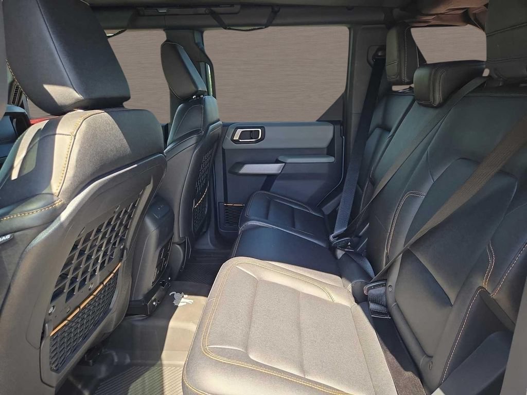 Used 2023 Ford Bronco Badlands AWD/4WD image 12