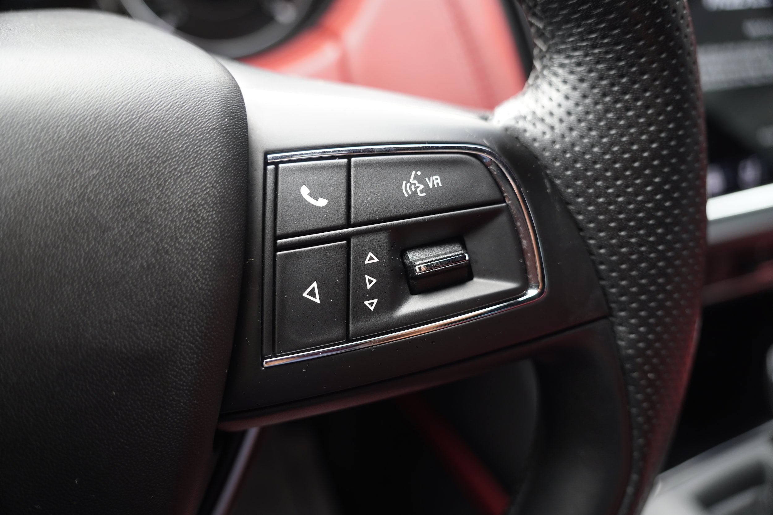 Used 2022 Maserati Levante Modena AWD/4WD image 19