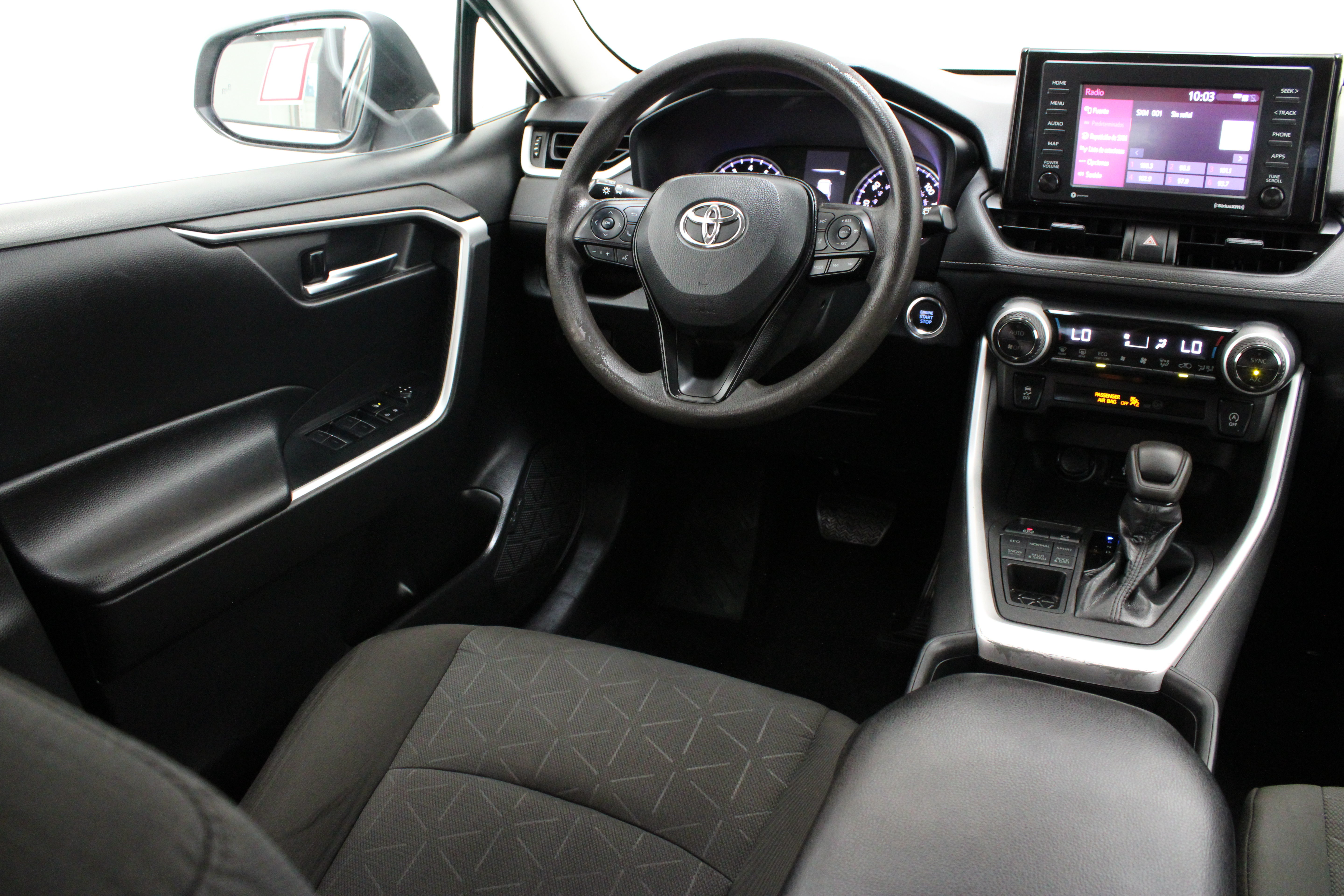 Used 2022 Toyota RAV4 XLE AWD/4WD image 29
