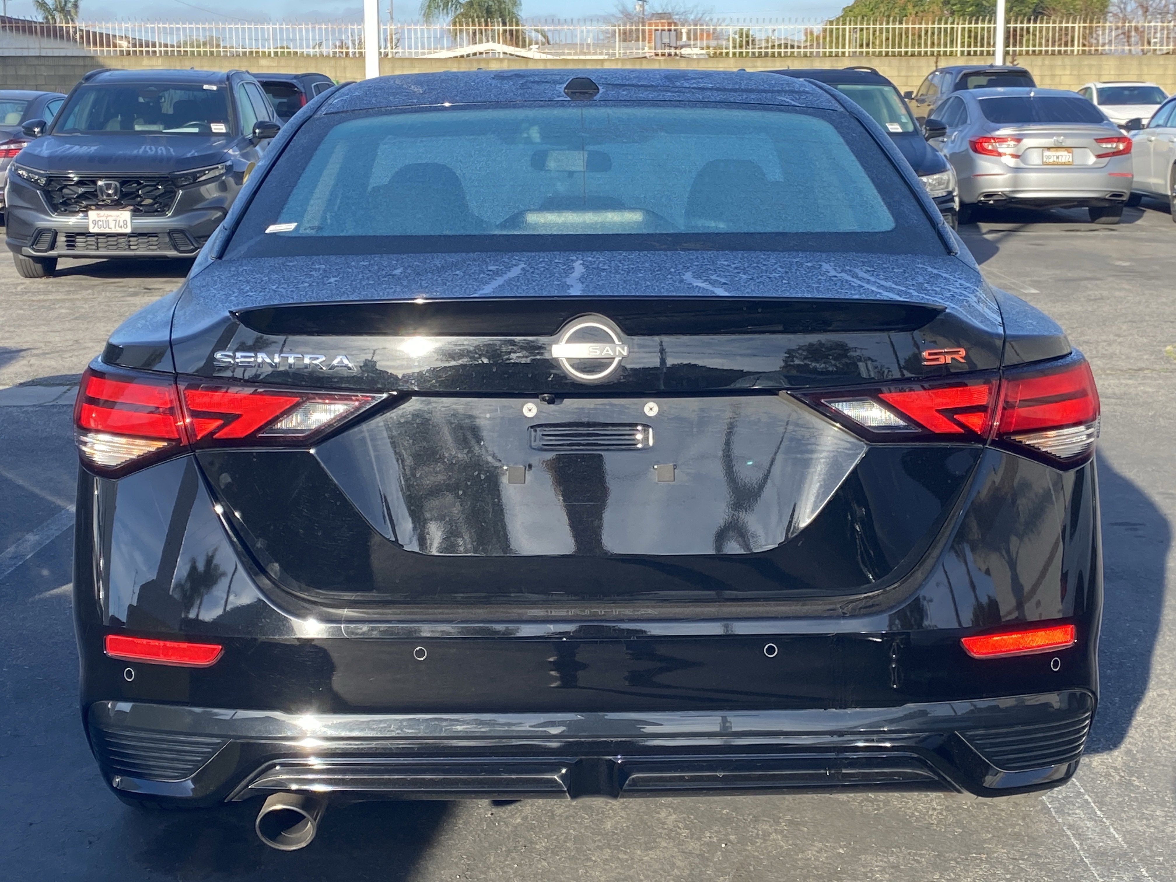 Used 2025 Nissan Sentra SR w/ SR Premium Package image 3