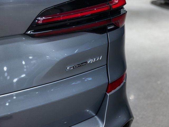 Used 2024 BMW X5 sDrive40i w/ M Sport Package image 21