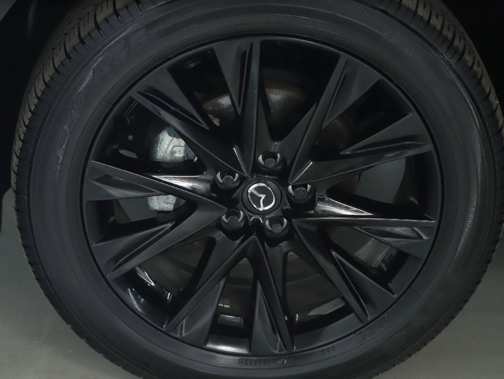Certified 2023 MAZDA CX-5 Carbon Edition image 38