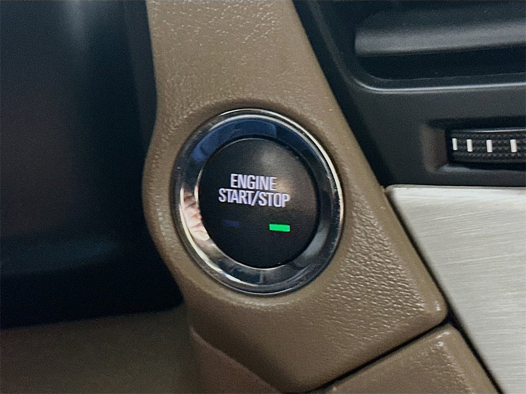 Used 2017 GMC Yukon SLT image 27