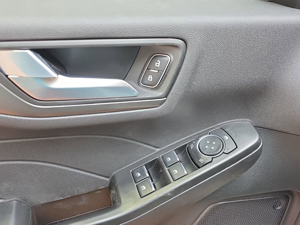 New 2026 Ford Escape SE w/ Class II Trailer Tow Package image 27