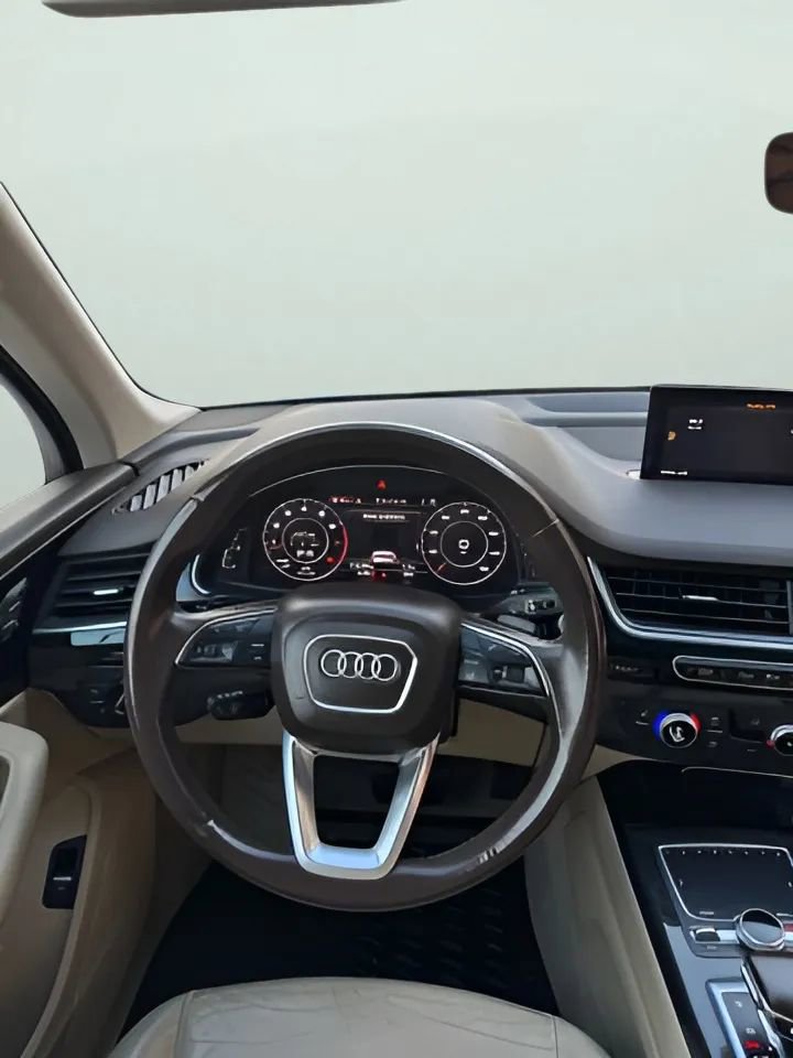 Used 2017 Audi Q7 3.0T Premium Plus w/ Premium Plus Package image 36