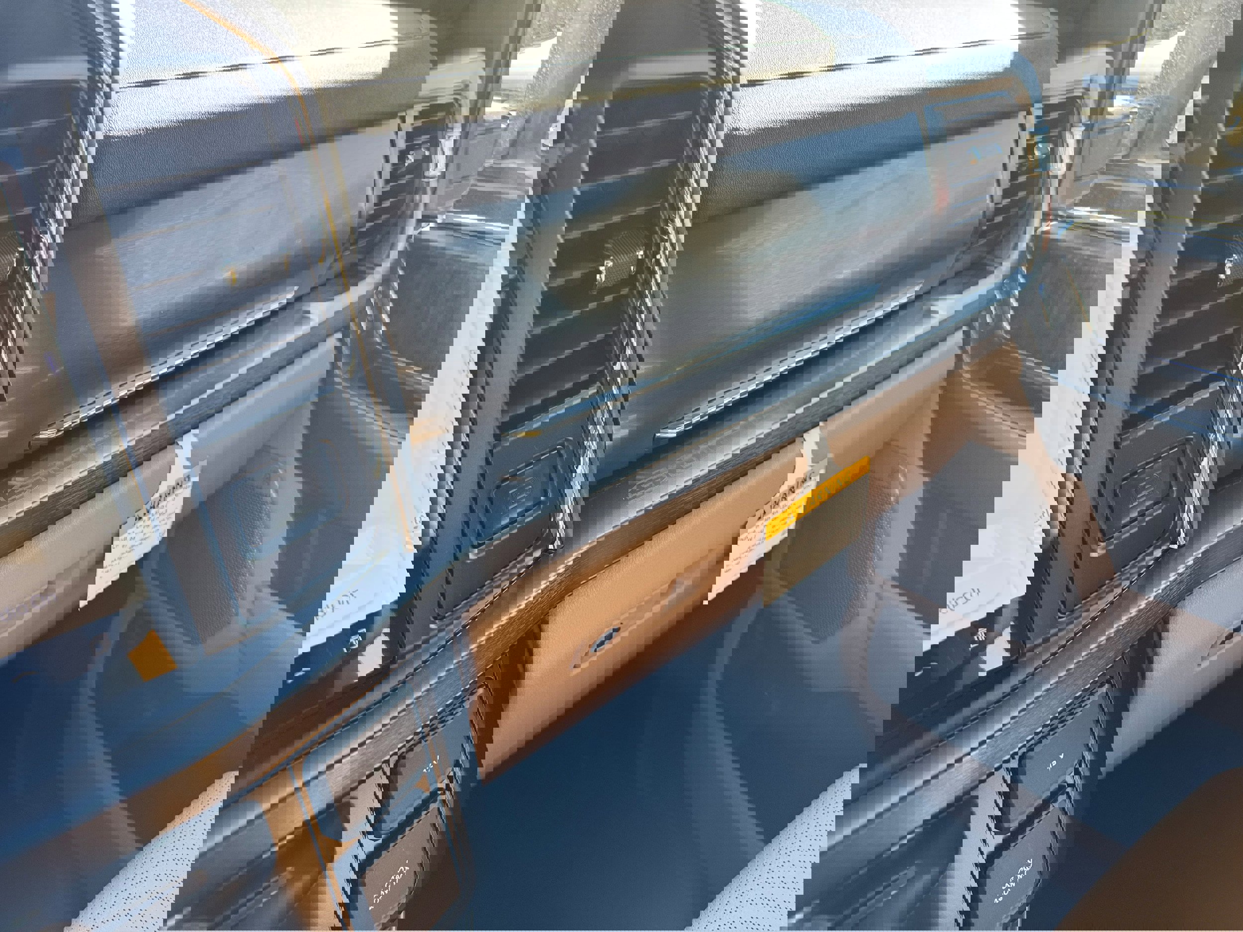 New 2026 Ford F350 Lariat w/ Lariat Premium Package image 29