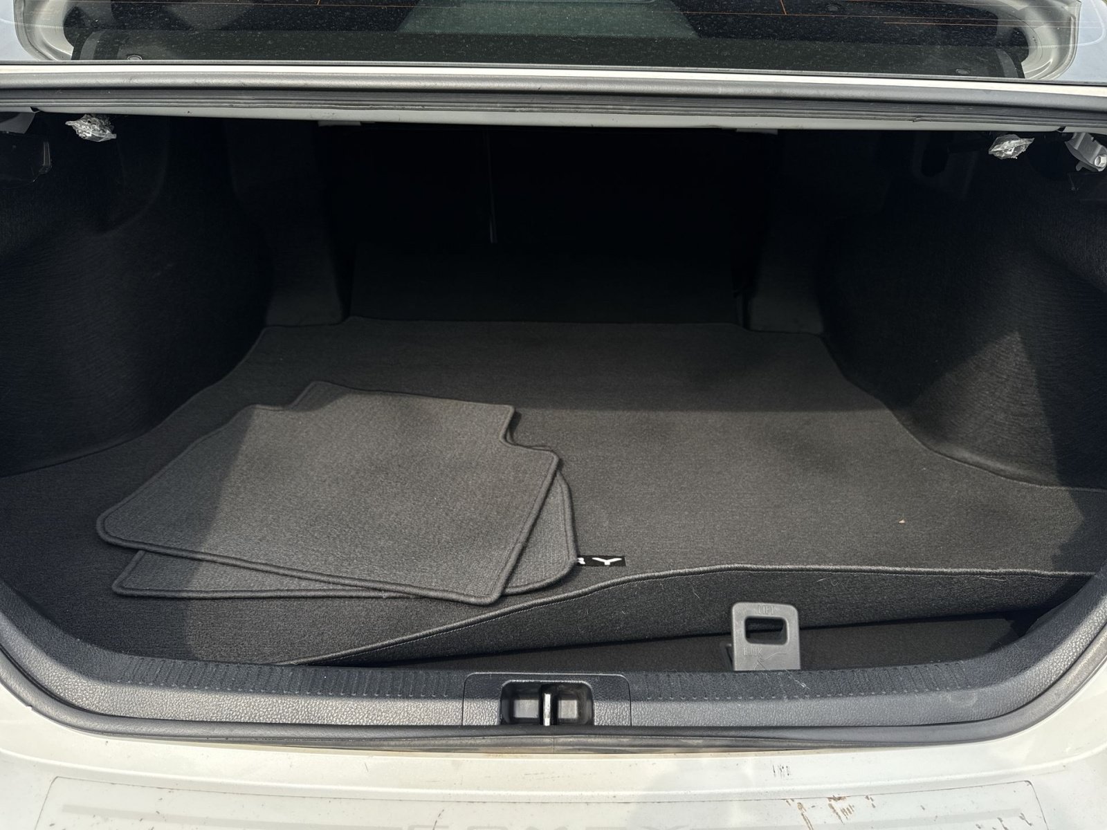 Used 2018 Toyota Camry XLE w/ Audio Package FWD image 27