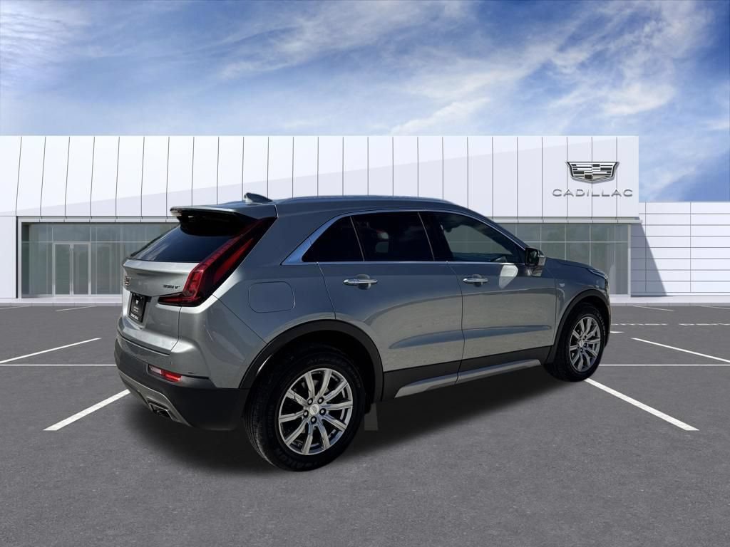 Certified 2023 Cadillac XT4 Premium Luxury w/ Cold Weather Package AWD/4WD image 3