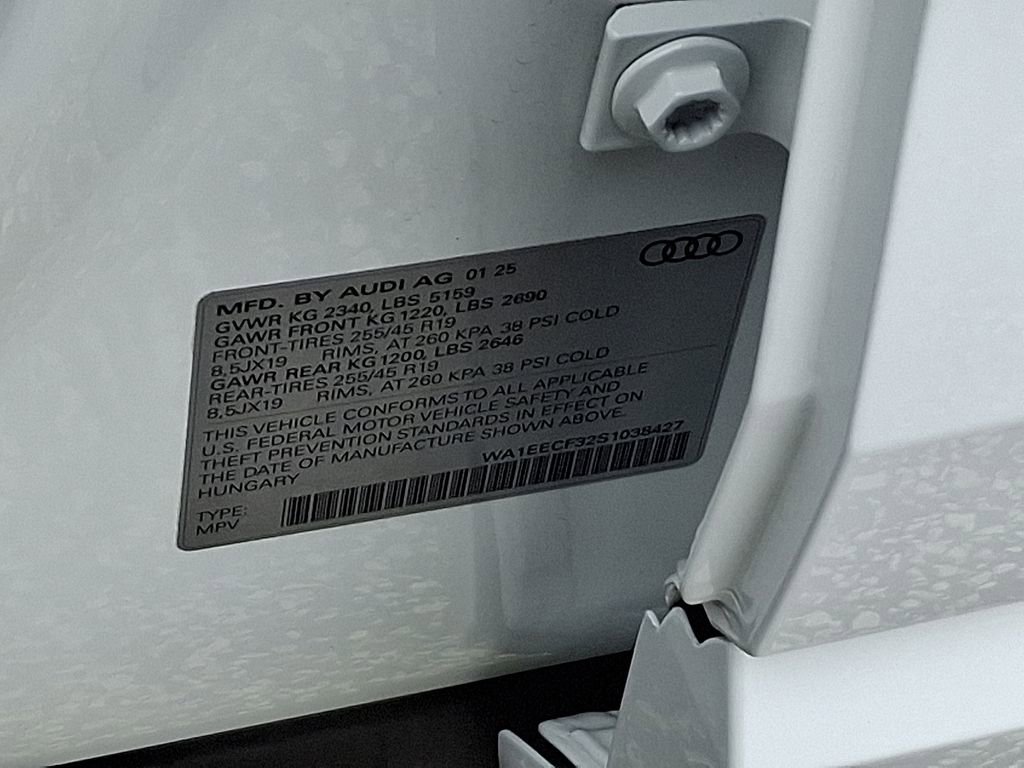 Certified 2025 Audi Q3 2.0T Premium Plus w/ Premium Plus Package image 29