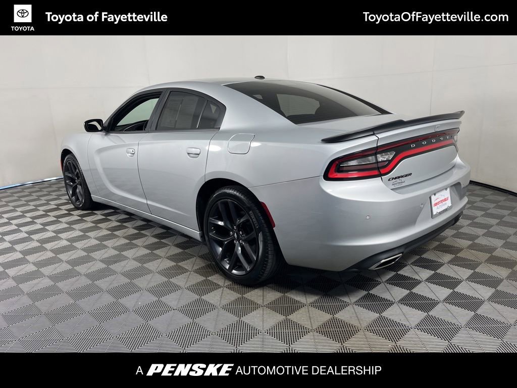 Used 2019 Dodge Charger SXT image 3