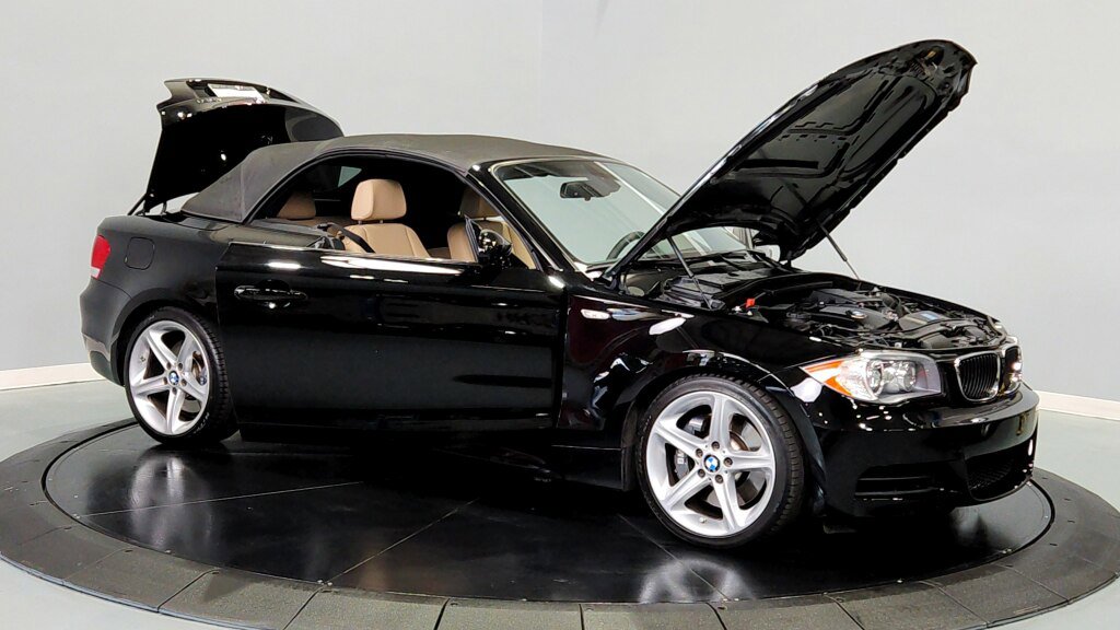 Used 2009 BMW 135i Convertible image 9