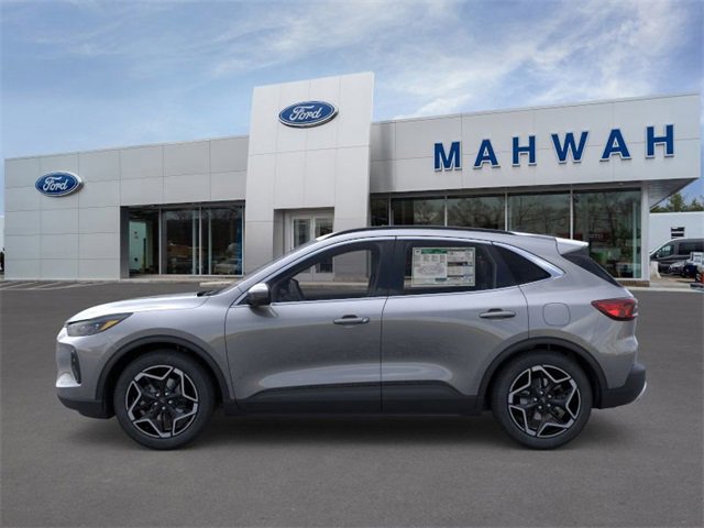 New 2026 Ford Escape Platinum image 3