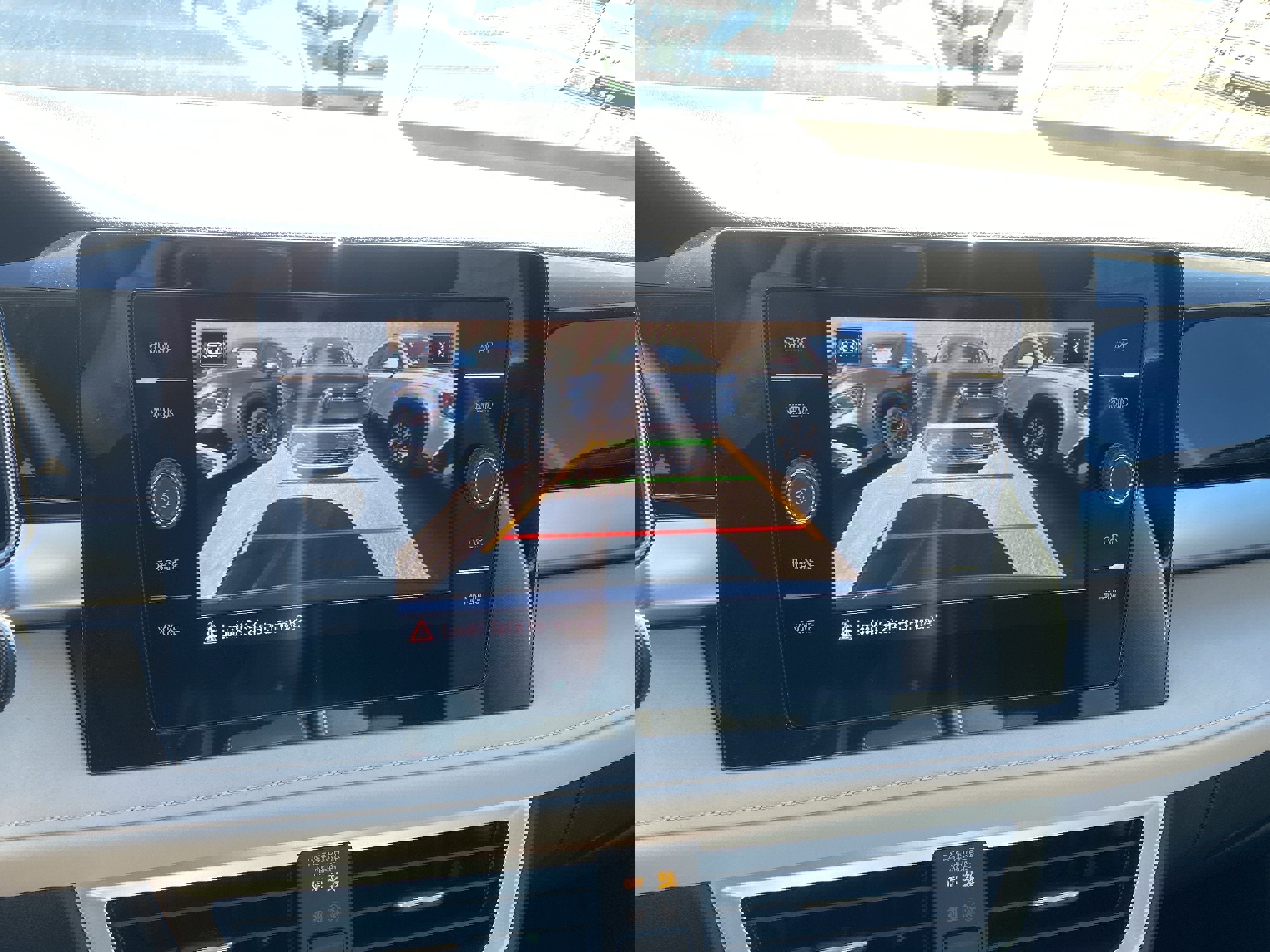 New 2025 Volkswagen Taos SE image 16