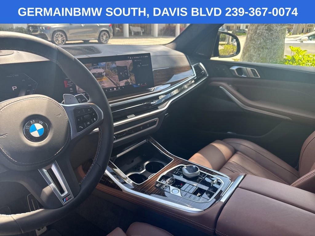 Used 2025 BMW X7 M60i AWD/4WD image 50