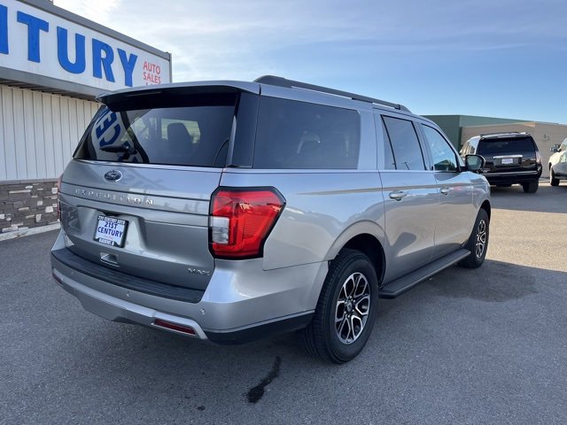 Used 2023 Ford Expedition Max XLT image 12
