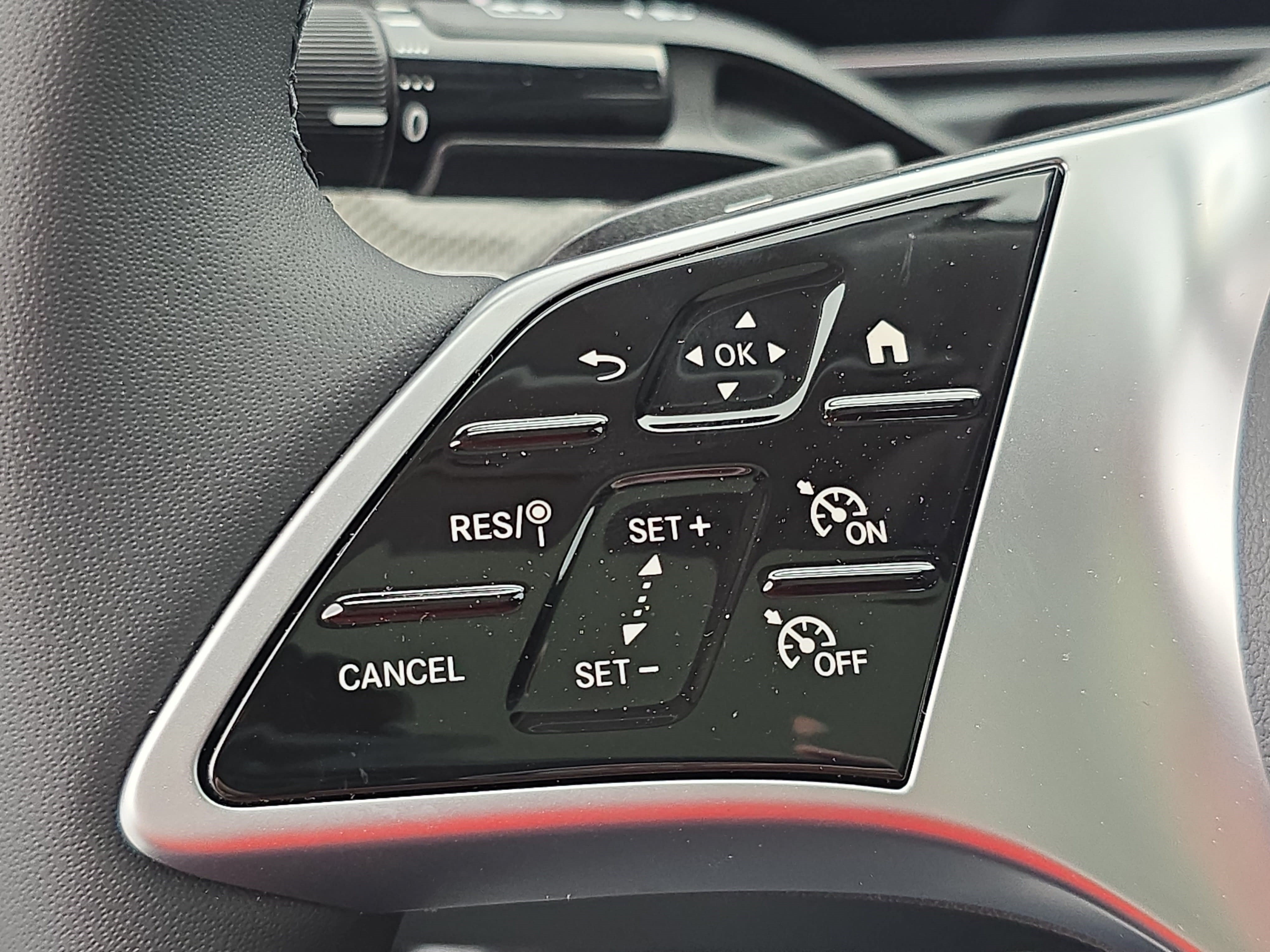 New 2026 Mercedes-Benz C 300 4MATIC Sedan image 17