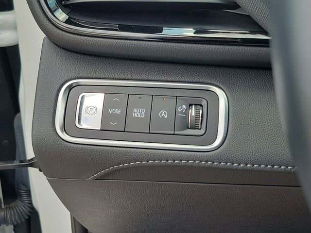 Certified 2025 Buick Enclave Preferred FWD image 19