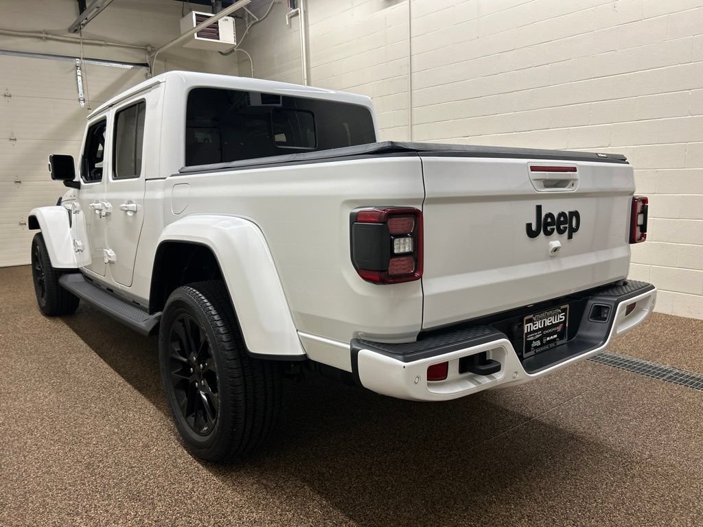 Used 2021 Jeep Gladiator Overland AWD/4WD image 4