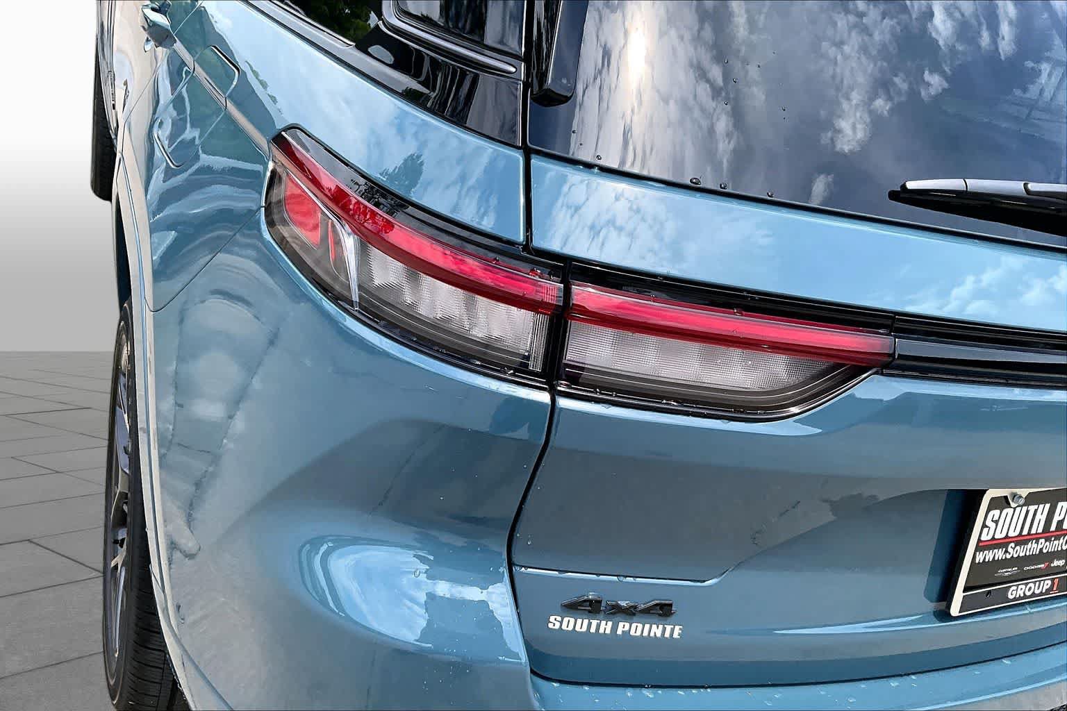 New 2026 Jeep Grand Cherokee Summit AWD/4WD image 14