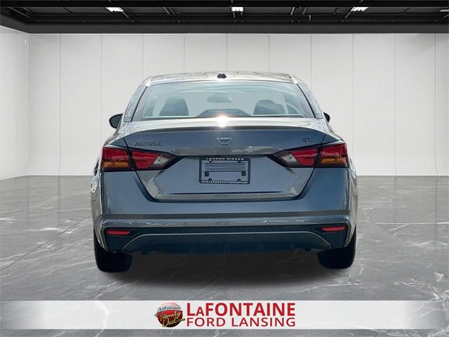 Used 2024 Nissan Altima 2.5 SV image 4