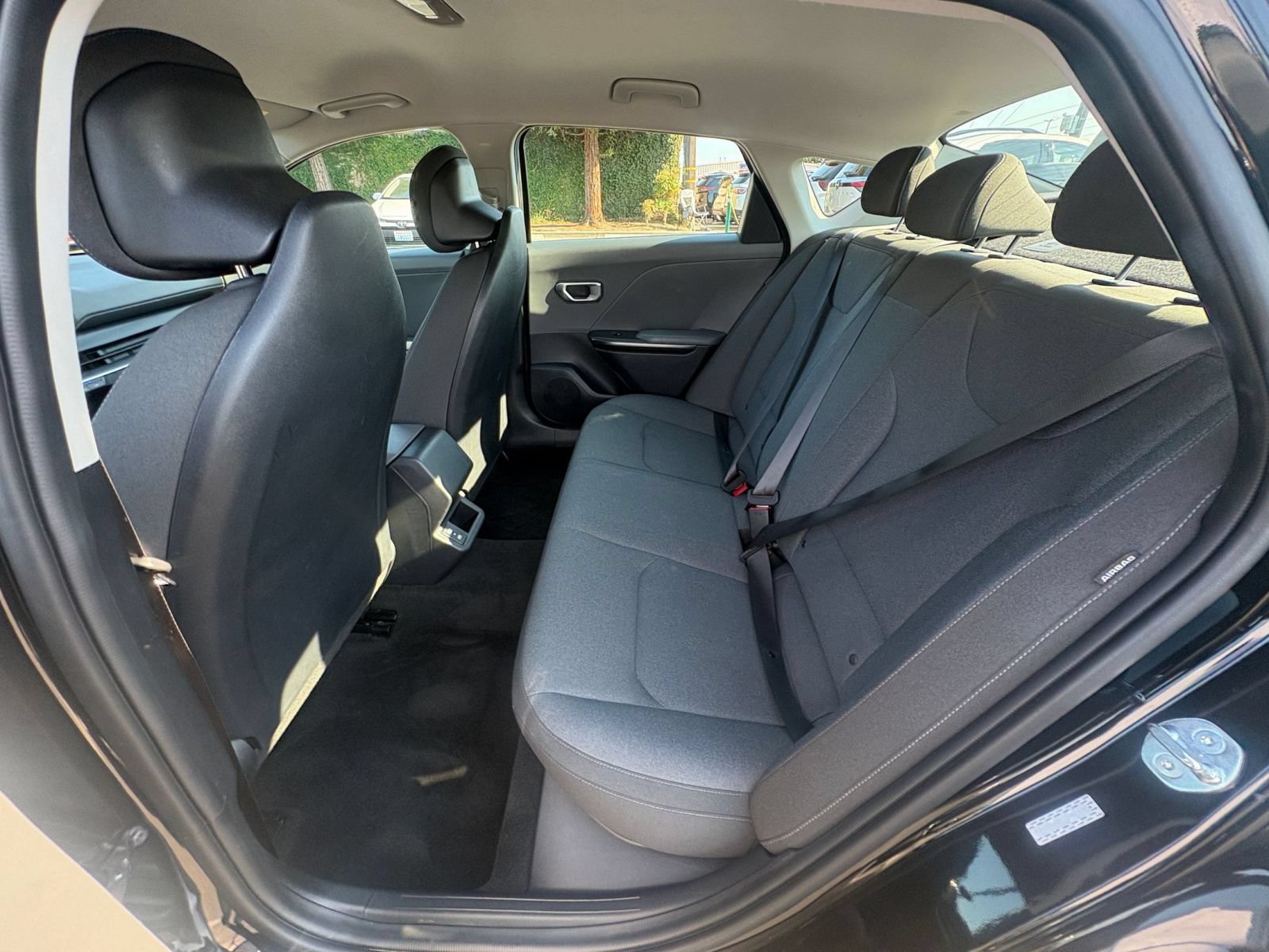 Used 2025 Kia K4 FWD image 25