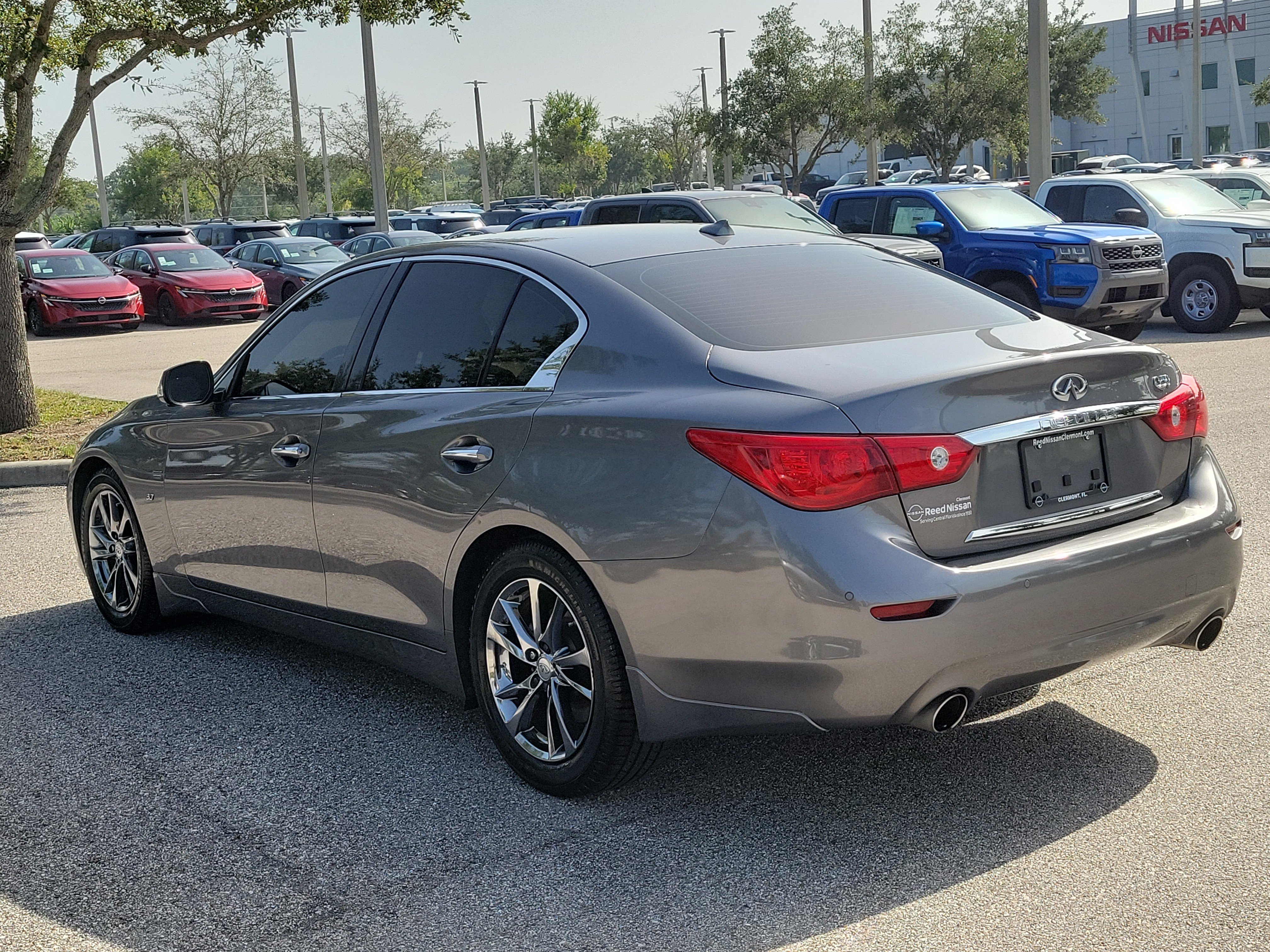Used 2015 INFINITI Q50 Premium w/ Deluxe Touring Package RWD image 8