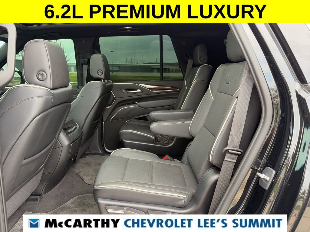 Used 2023 Cadillac Escalade Premium Luxury w/ LPO, Illumination Package AWD/4WD image 53