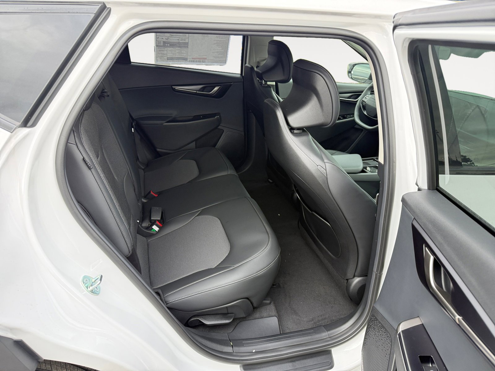 New 2025 Kia EV6 Light w/ Light LR Technology Package image 18