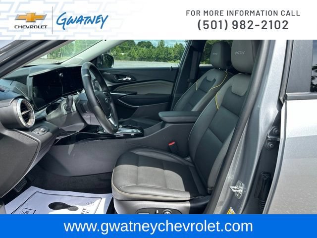 Used 2025 Chevrolet Trax ACTIV w/ Sunroof Package FWD image 20