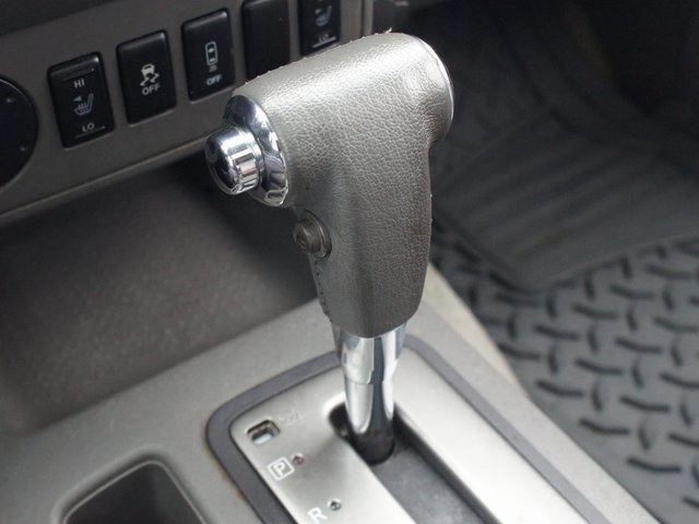 Used 2016 Nissan Frontier SL w/ Moonroof Package image 9