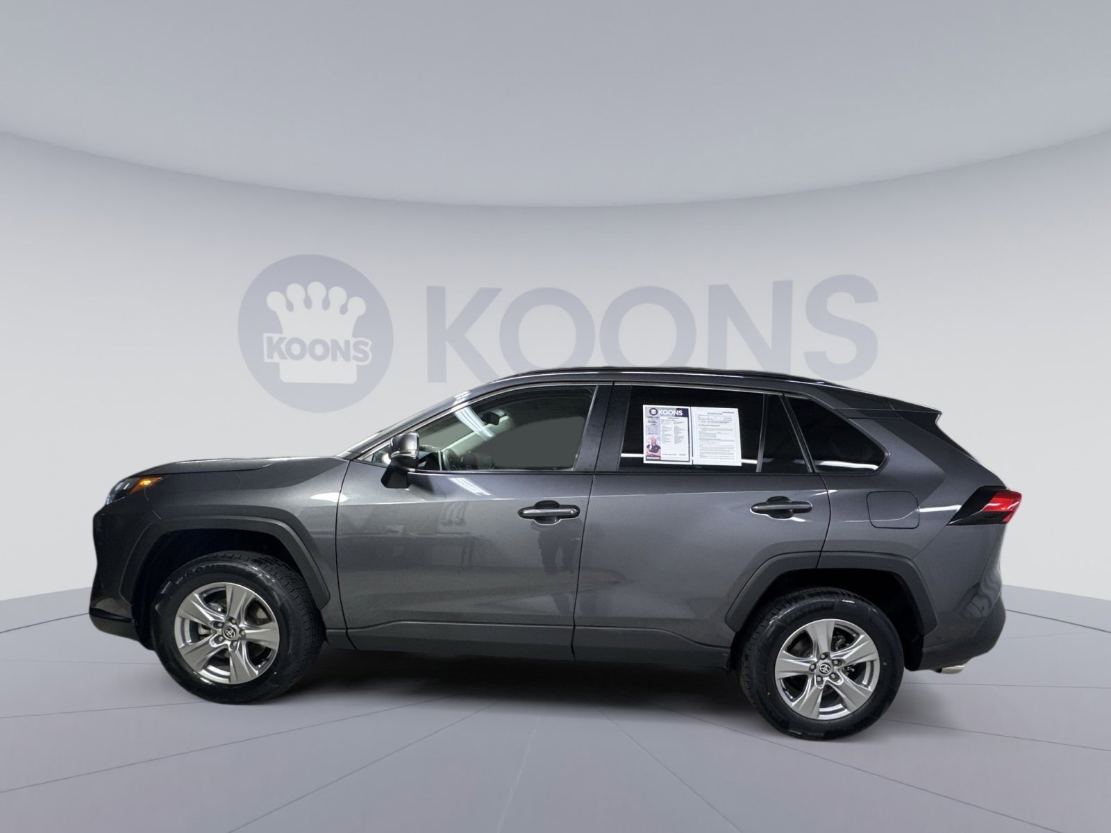 Used 2024 Toyota RAV4 XLE FWD image 17