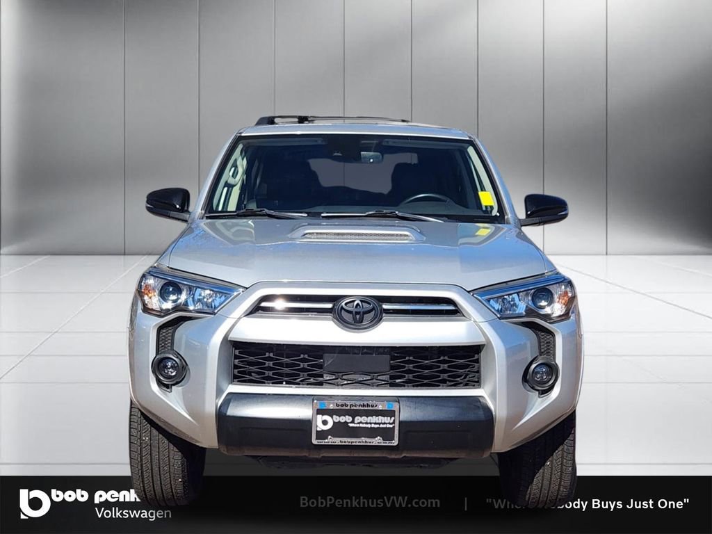 Used 2021 Toyota 4Runner Venture w/ Moonroof Package AWD/4WD image 22