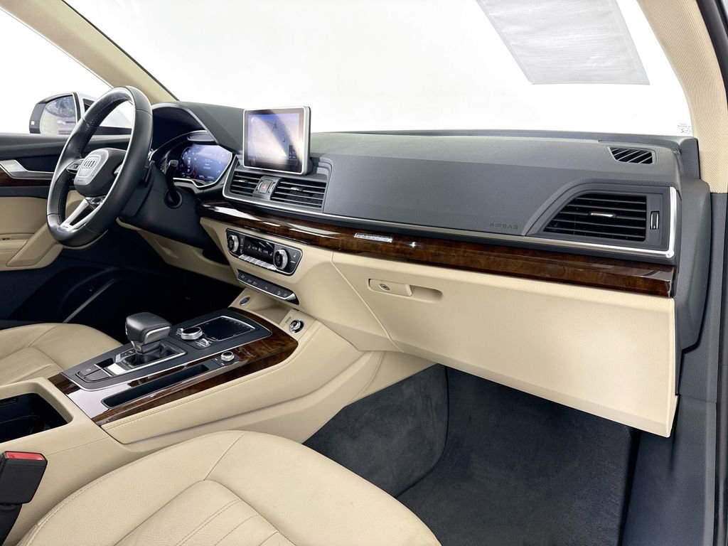 Used 2020 Audi Q5 2.0T Premium Plus w/ Premium Plus Package image 13
