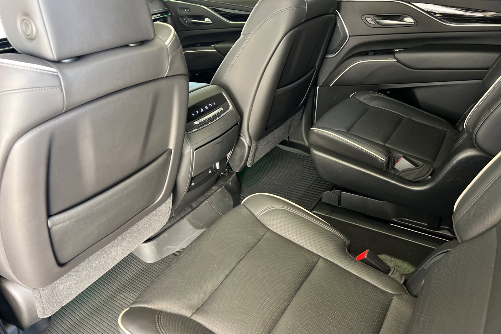 Used 2021 Cadillac Escalade Sport w/ Driver Assist Tech Package image 13