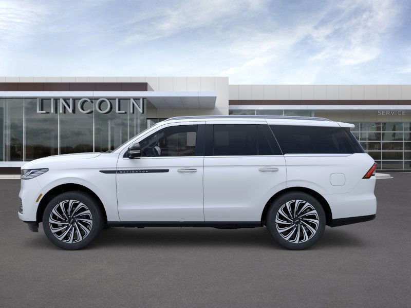 New 2025 Lincoln Navigator Black Label image 3