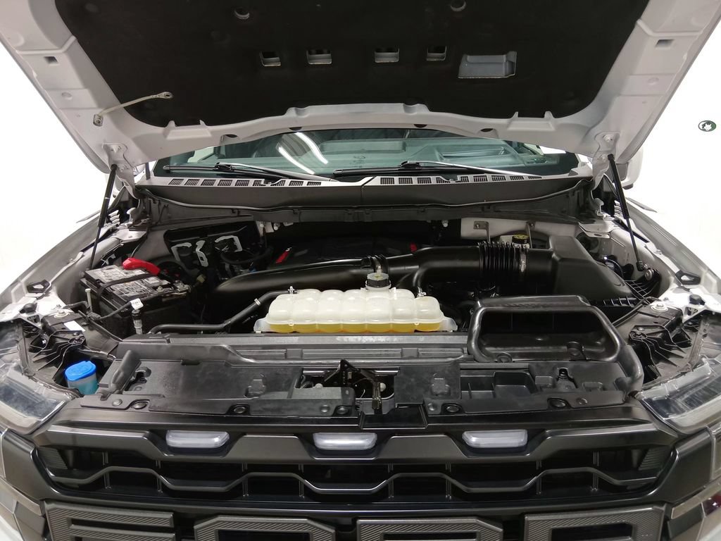 Certified 2025 Ford F150 Raptor AWD/4WD image 11