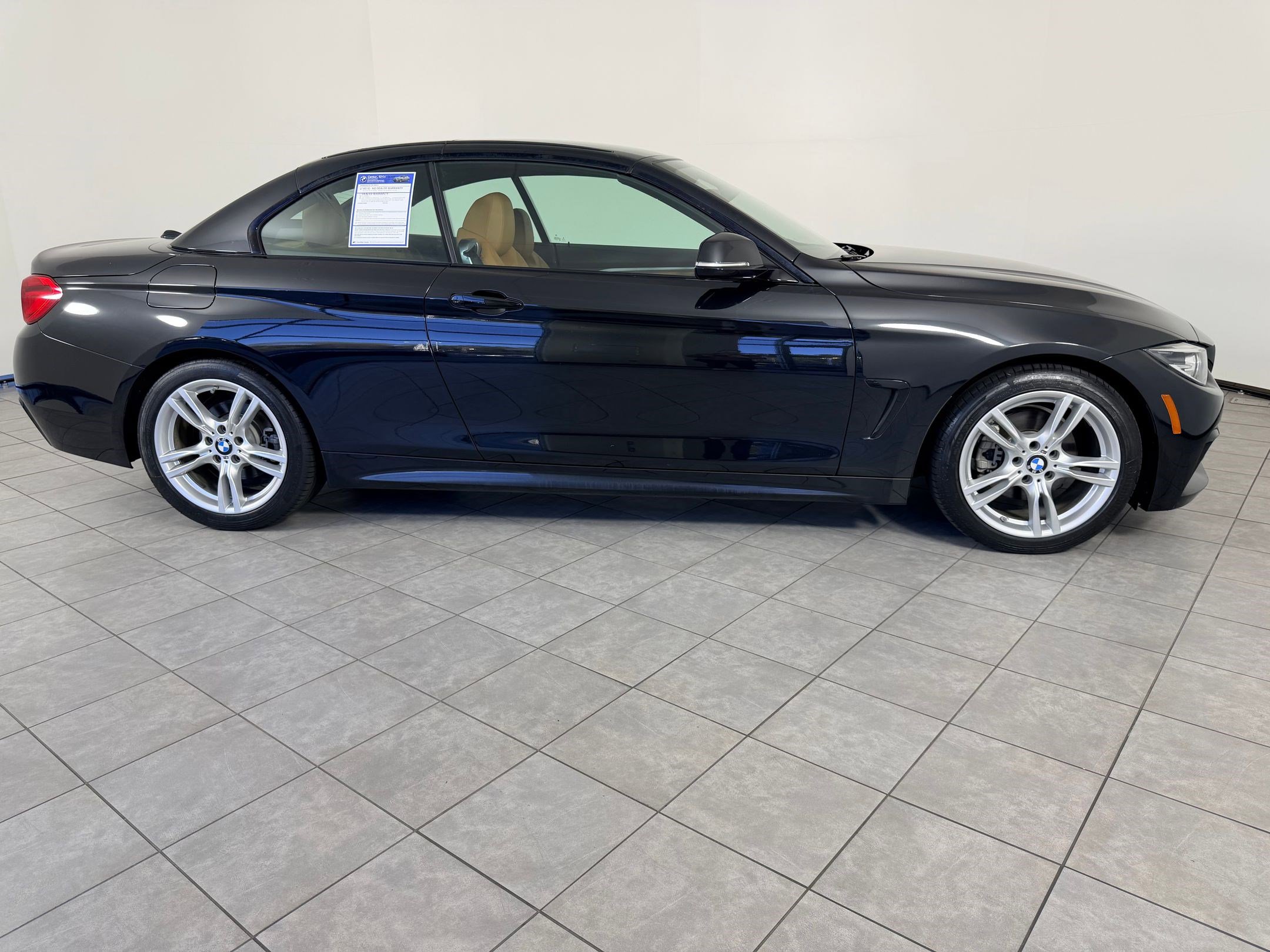 Used 2019 BMW 430i Convertible w/ M Sport Package image 32