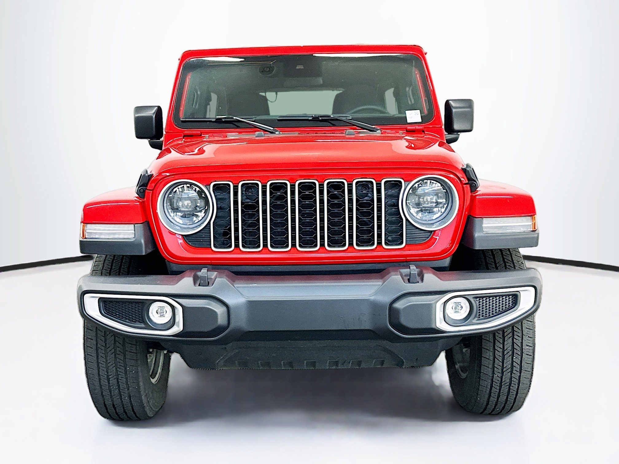 Used 2025 Jeep Wrangler Unlimited Sahara AWD/4WD image 2