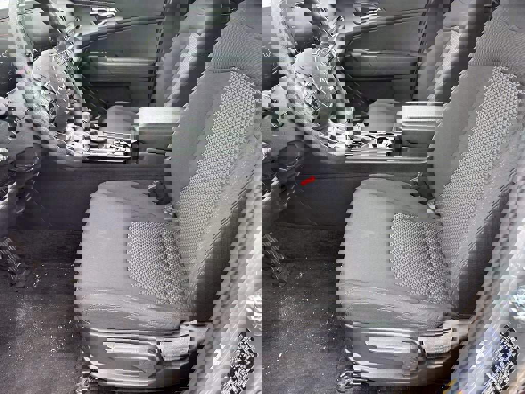 Used 2024 Kia Sportage LX image 11