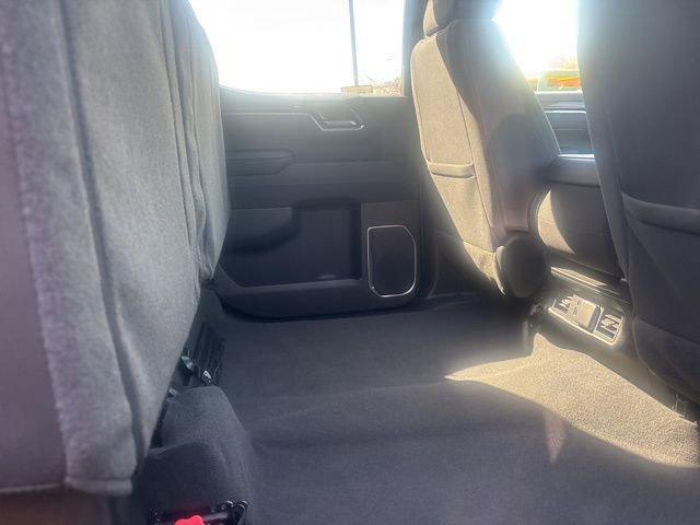 Used 2023 Chevrolet Silverado 1500 LT image 13