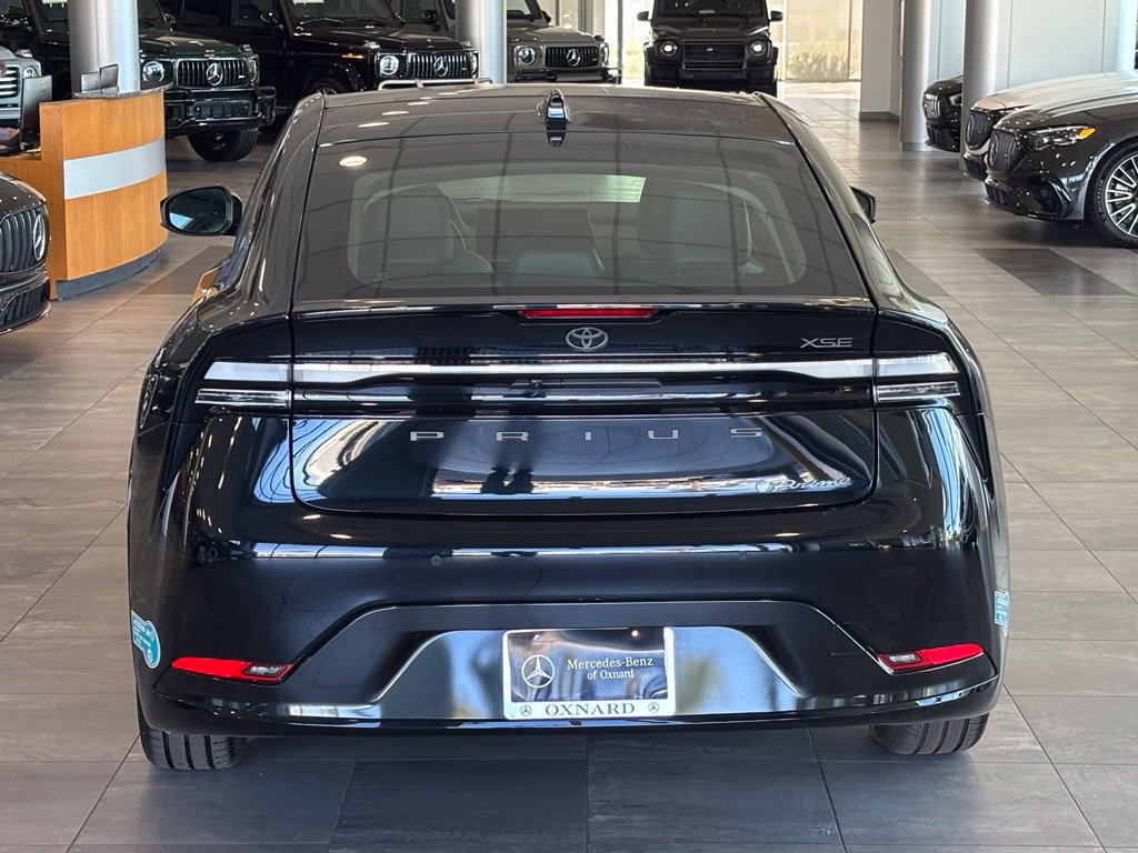 Used 2024 Toyota Prius Prime FWD image 6