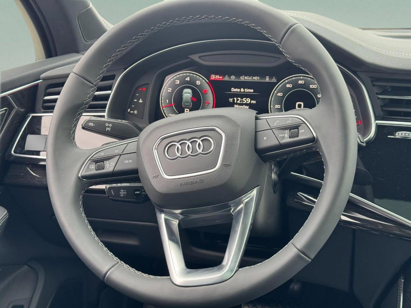 Used 2025 Audi Q7 3.0T Premium Plus w/ Premium Plus Package image 15