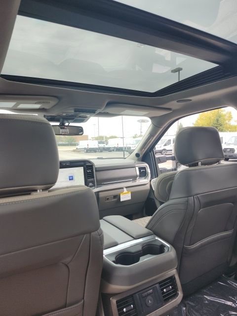 New 2026 Ford F450 Platinum image 33