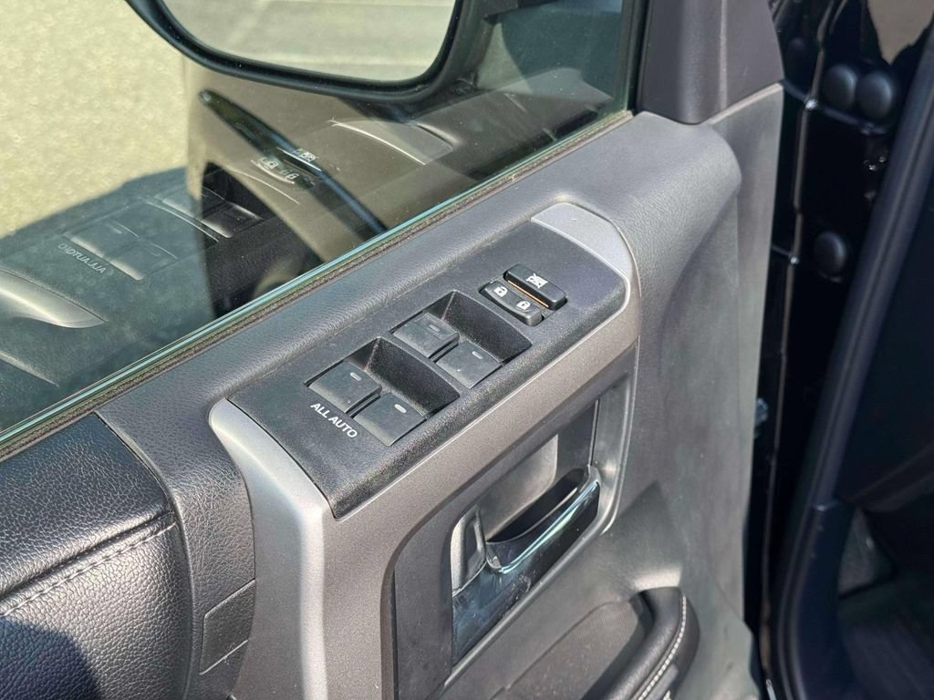 Used 2015 Toyota 4Runner Limited AWD/4WD image 19