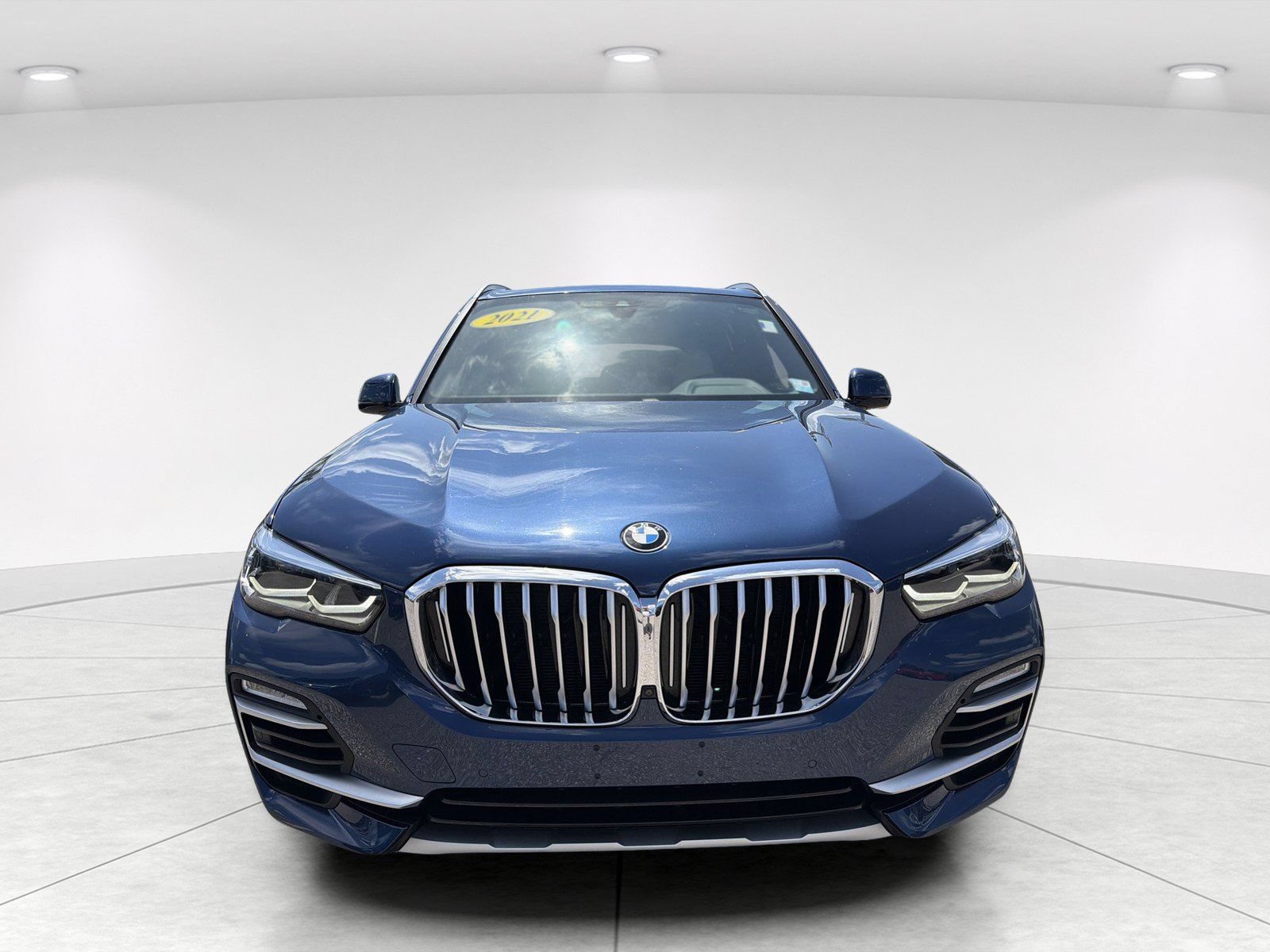 Used 2021 BMW X5 xDrive40i w/ Convenience Package AWD/4WD image 2