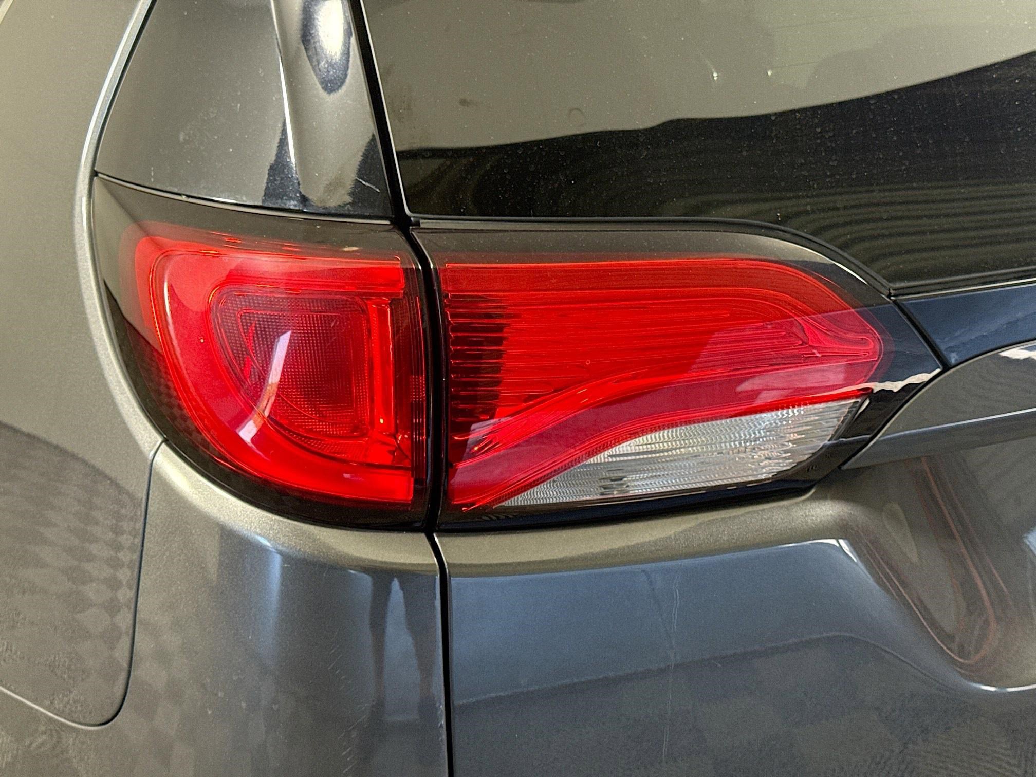 Used 2018 Chrysler Pacifica Touring Plus w/ Tire & Wheel Group image 36