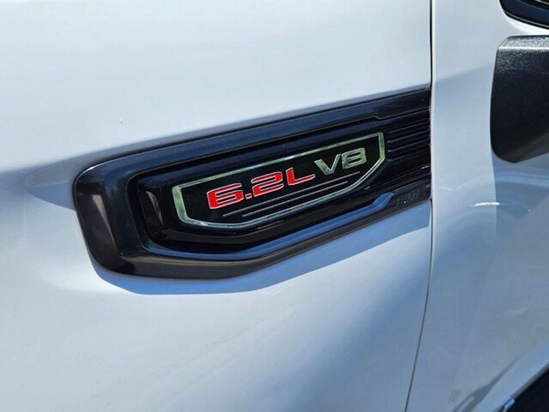 Used 2024 GMC Sierra 1500 AT4 w/ AT4 Preferred Package image 18