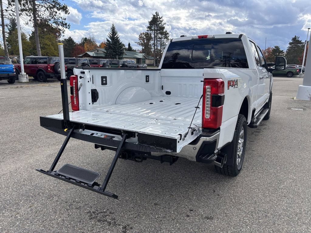 New 2026 Ford F250 Lariat w/ Lariat Premium Package AWD/4WD image 9