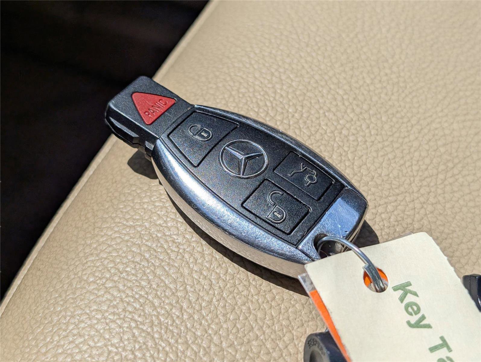 Used 2012 Mercedes-Benz GL 320 BlueTEC 4MATIC image 17